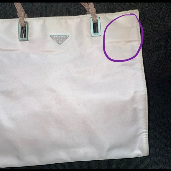 Prada purse - Picture 3 of 8